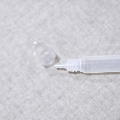 AquaGlue ペン型プラスチック容器 ユニコーンボトル ニードルボトル ガラス絵の具用ペンボトル